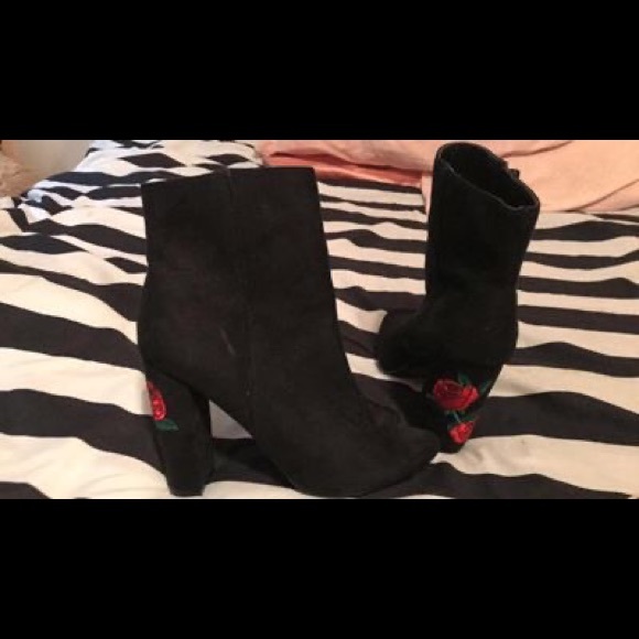 Charlotte Rousse Booties - Picture 1 of 4